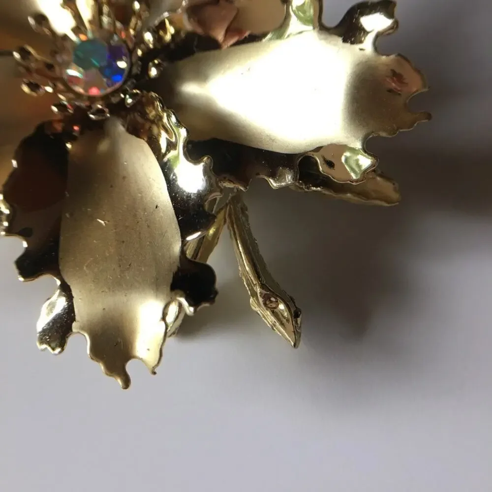 (brand not known) gold tone